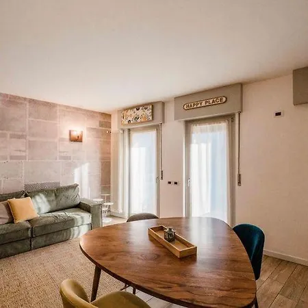 Moon And Sun Апартаменти Бергамо