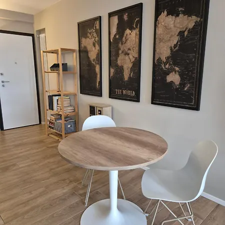 아파트 Moon And Sun